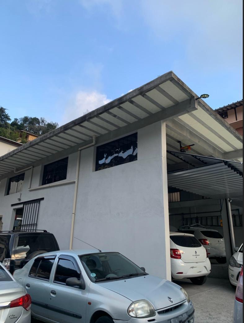 Visão lateral da oficina